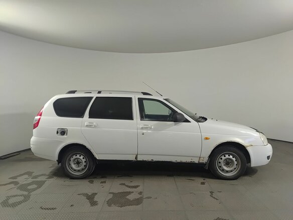 2011 Lada (ВАЗ) Priora I, белый, 125000 рублей - вид 4