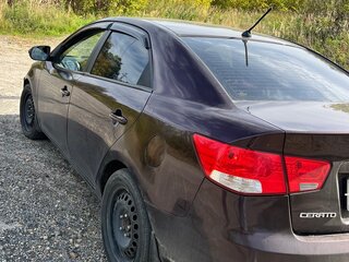 2009 Kia Cerato 5-speed II, красный, 480000 рублей, вид 4