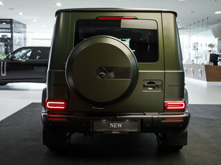 2025 Mercedes-Benz G-Класс AMG 63 AMG II (W465) Рестайлинг, зелёный, 29888000 рублей, вид 3