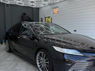 2020 Toyota Camry VIII (XV70), чёрный, 2500000 рублей, вид 2
