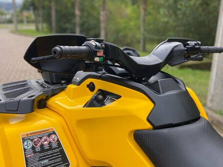 2016 BRP Can-Am Outlander MAX 650, жёлтый, 1265900 рублей, вид 5