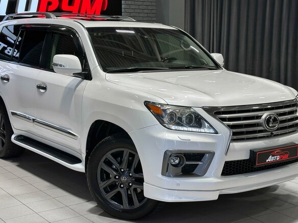 2012 Lexus LX 570 III Рестайлинг, белый, 4190000 рублей - вид 4