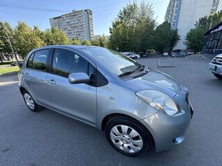 2006 Toyota Yaris Multimode II, серебристый, 845000 рублей, вид 3