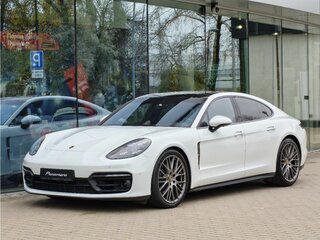 2022 Porsche Panamera 4 II Рестайлинг, белый, 12500000 рублей, вид 1