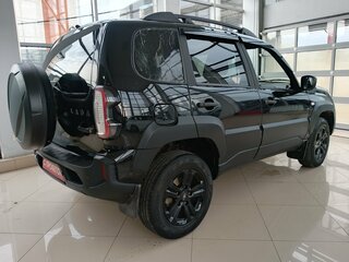 2023 Lada (ВАЗ) Niva Travel I, чёрный, 983000 рублей, вид 3