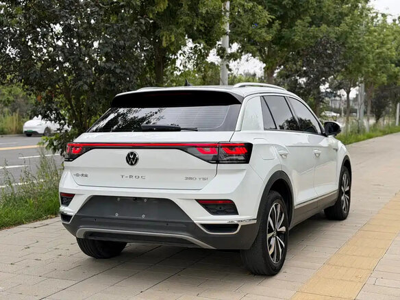 2023 Volkswagen T-Roc I (China Market) Рестайлинг, белый, 1750001 рублей - вид 5