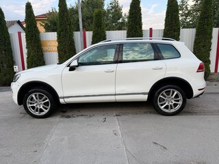 2010 Volkswagen Touareg II, белый, 1300000 рублей, вид 5