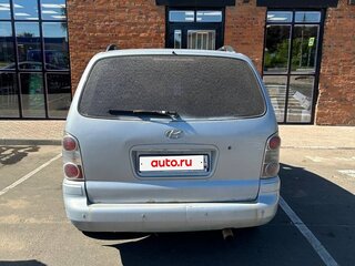 2006 Hyundai Trajet I Рестайлинг, серебристый, 350000 рублей, вид 4