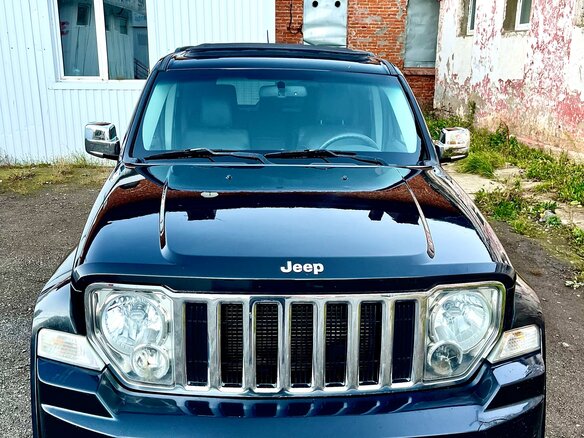 2008 Jeep Cherokee IV (KK), чёрный, 1190000 рублей - вид 1