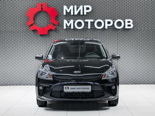 2018 Kia Rio IV, чёрный, 1030000 рублей, вид 2