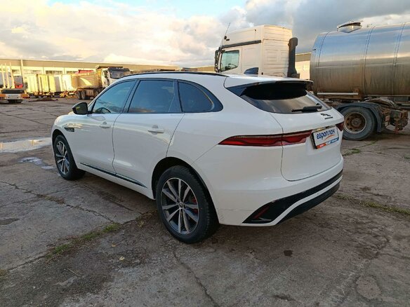 2024 Jaguar F-Pace I Рестайлинг, белый, 5540000 рублей - вид 3