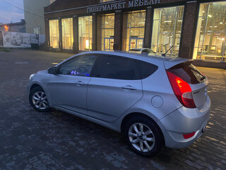 2012 Hyundai Solaris I, серебристый, 530000 рублей, вид 3