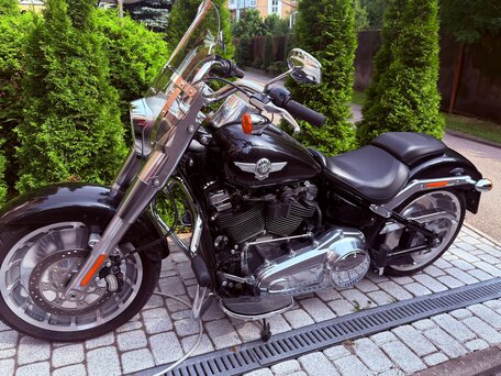 2018 Harley-Davidson Fat Boy, чёрный, 2399999 рублей, вид 1