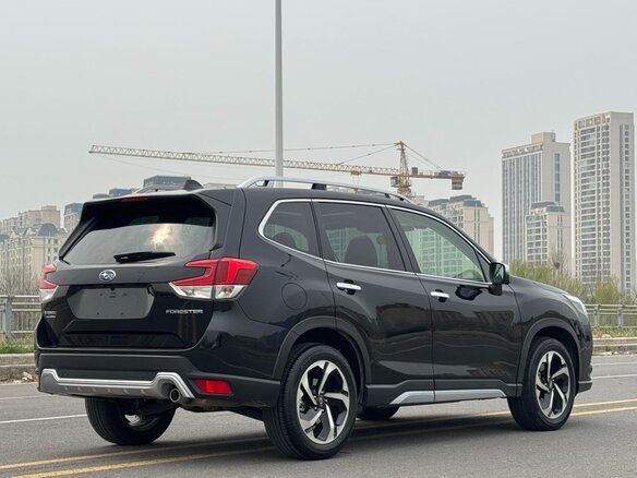 2022 Subaru Forester V Рестайлинг, чёрный, 2210000 рублей - вид 5
