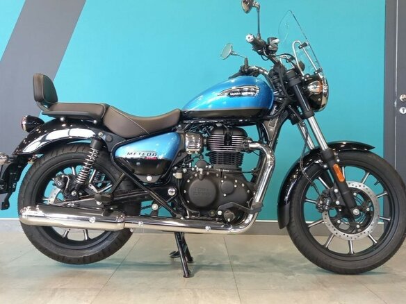 2026 Royal Enfield Meteor, синий, 528000 рублей - вид 6