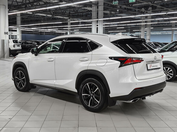 2017 Lexus NX 200t I, белый, 2759000 рублей - вид 4