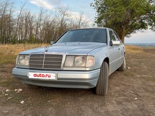 1990 Mercedes-Benz W124 300, серый, 380000 рублей, вид 1