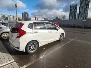 2018 Honda Fit III Рестайлинг, белый, 1205000 рублей, вид 3