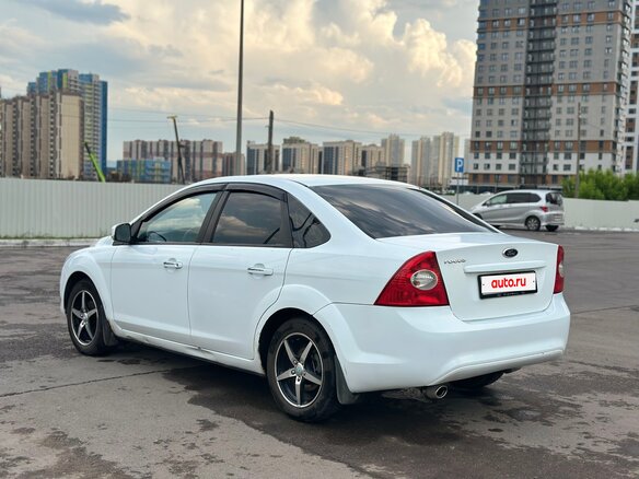 2011 Ford Focus II Рестайлинг, белый, 599000 рублей - вид 5