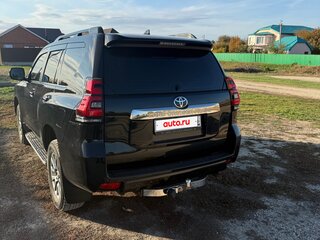 2020 Toyota Land Cruiser Prado 150 Series Рестайлинг 2, чёрный, 7000000 рублей, вид 4