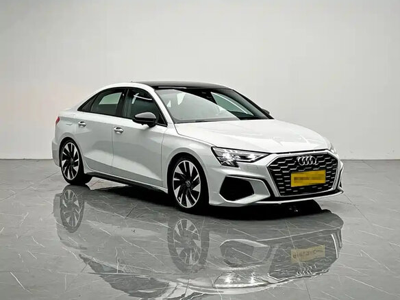 2022 Audi A3 35 TFSI Long IV (8Y), белый, 1700000 рублей - вид 2