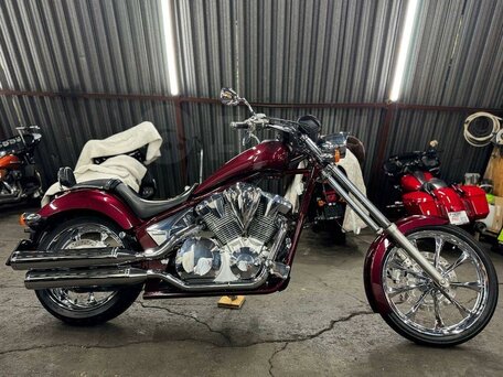 2009 Honda VT 1300CX Fury, пурпурный, 850000 рублей, вид 3