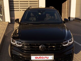2021 Volkswagen Tiguan II Рестайлинг, чёрный, 4450000 рублей, вид 4