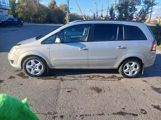 2008 Opel Zafira B Рестайлинг, бежевый, 370000 рублей, вид 2