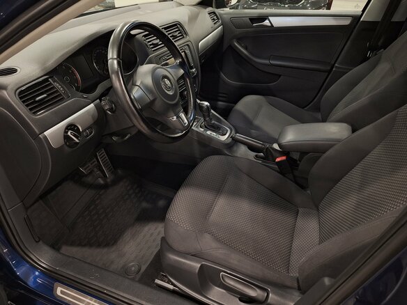 2012 Volkswagen Jetta VI, синий, 1150000 рублей - вид 13
