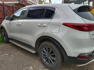 2019 Kia Sportage IV Рестайлинг, белый, 2300000 рублей, вид 3