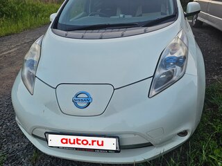 2011 Nissan Leaf (EM61) I (ZE0/AZE0), белый, 520000 рублей, вид 2
