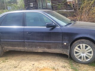 1996 Audi A6 I (C4), синий, 300000 рублей, вид 3