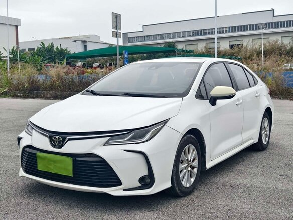 2022 Toyota Corolla XII (E210), белый, 1140000 рублей