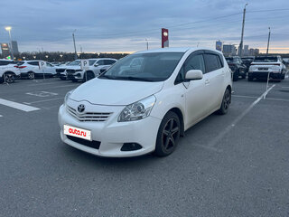 2010 Toyota Verso I, белый, 1090000 рублей, вид 1