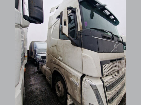 2024 Volvo FH, белый, 13300000 рублей, вид 1