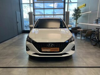 2022 Hyundai Solaris II Рестайлинг, белый, 1599000 рублей, вид 2