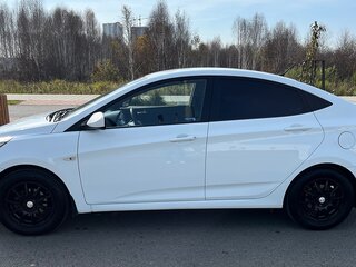 2012 Hyundai Solaris I, белый, 850000 рублей, вид 2