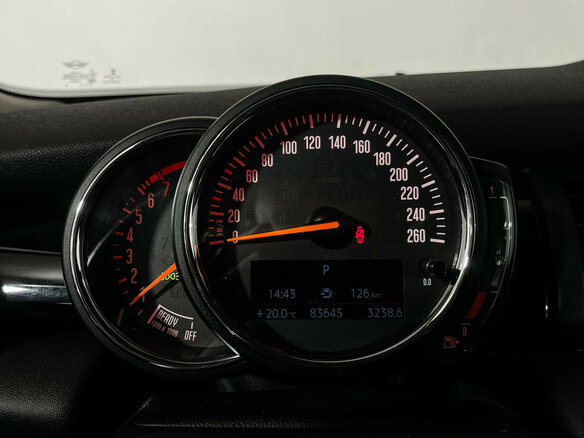 2018 Mini Hatch Cooper III (F55/F56) Рестайлинг, красный, 1819000 рублей - вид 10