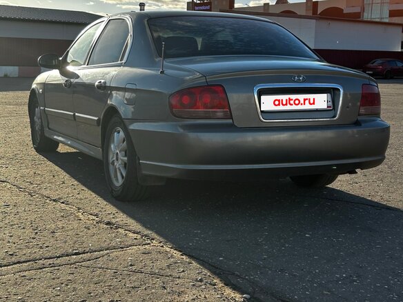 2004 Hyundai Sonata IV (EF) Рестайлинг, серый - вид 4