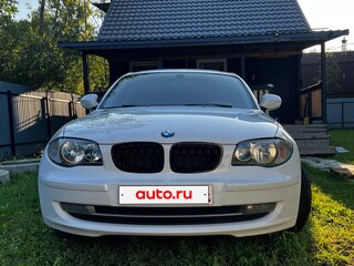 2011 BMW 1 серии 116i I (E81/E82/E87/E88) Рестайлинг, белый, 930000 рублей, вид 3