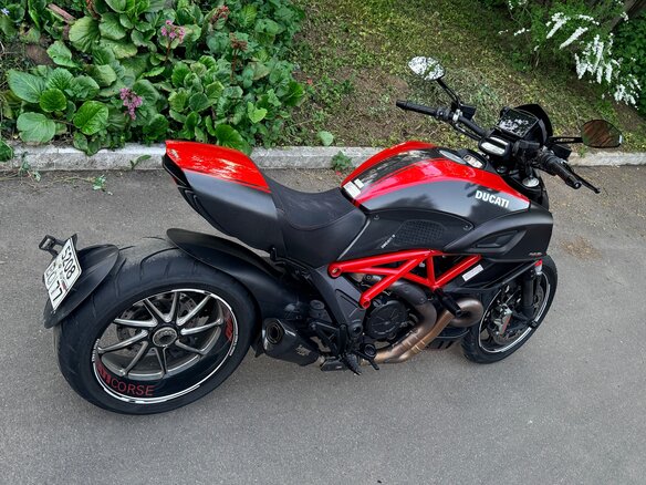 2014 Ducati Diavel Carbon, красный, 1270000 рублей - вид 17