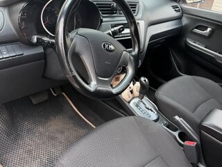 2015 Kia Rio III Рестайлинг, бежевый, 840000 рублей, вид 5