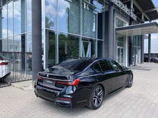 2019 BMW 7 серии 730i VI (G11/G12) Рестайлинг, чёрный, 4890000 рублей, вид 2