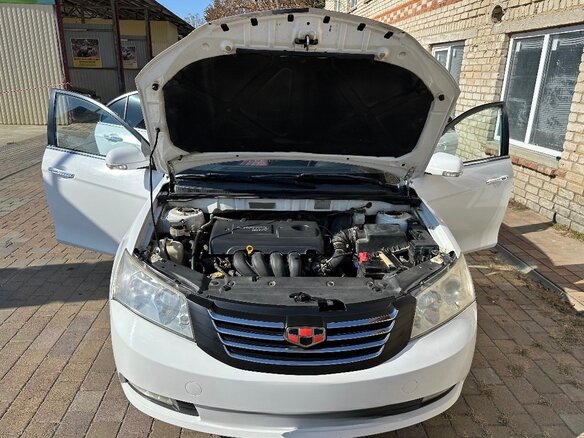 2013 Geely Emgrand EC7, белый, 500000 рублей - вид 5