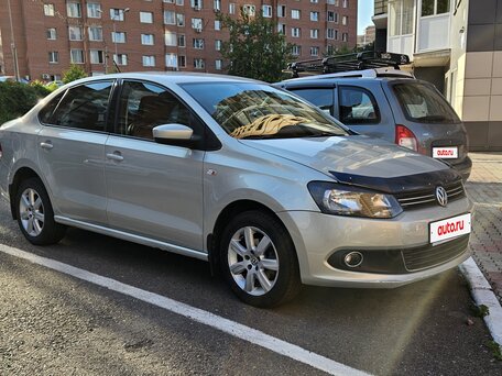 2011 Volkswagen Polo V, серебристый, 660000 рублей, вид 3