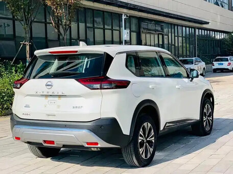 2023 Nissan X-Trail IV, белый, 2800000 рублей, вид 5