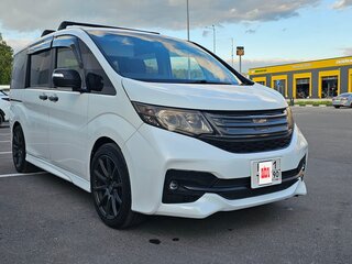 2015 Honda Stepwgn V, белый, 1695000 рублей, вид 4