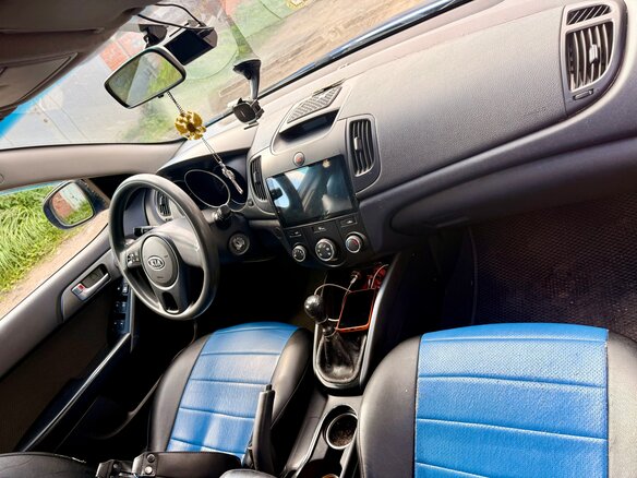 2011 Kia Cerato 6-speed II, голубой, 435000 рублей - вид 24