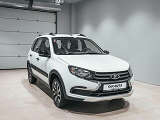 2026 Lada (ВАЗ) Granta Cross I Рестайлинг, белый, 1226000 рублей, вид 3