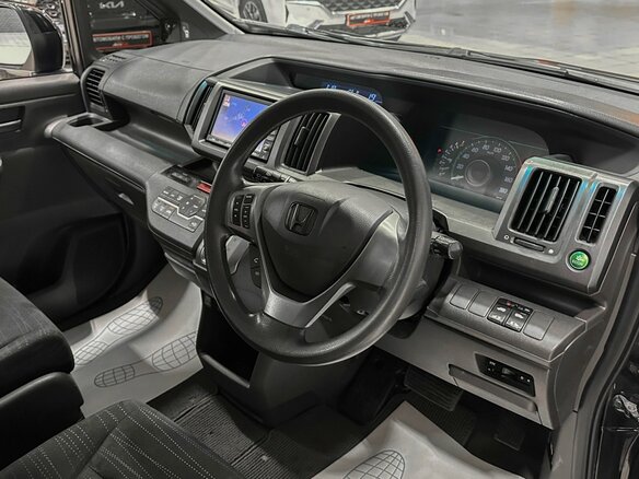 2011 Honda Stepwgn Spada IV, чёрный, 1350000 рублей - вид 9